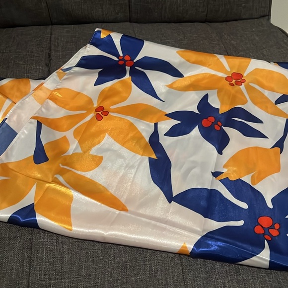 Colorful Scarf - Picture 2 of 3